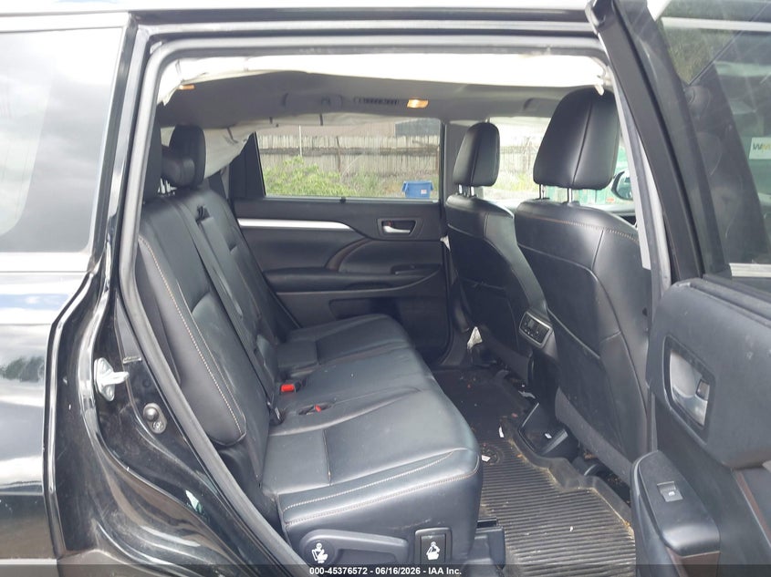 2017 Toyota Highlander VIN 5TDJZRFH0HS475099 IAAI salvage auction — LEFT FRONT, Clear (Michigan), sold $10,425 on 2026-07-23 (photo 8)