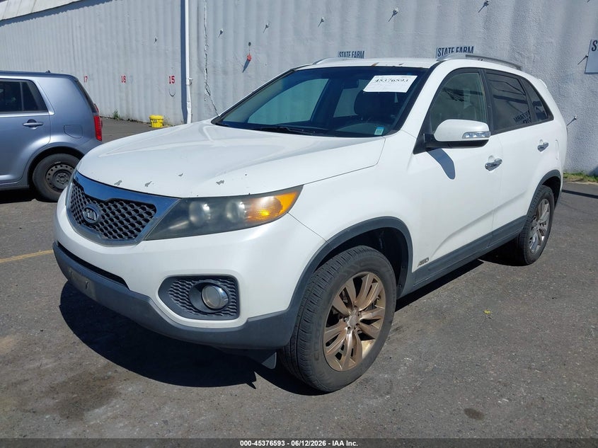 2011 Kia Sorento VIN 5XYKUDA22BG055731 IAAI salvage auction — NORMAL WEAR, Clear-Dealer Only (Oregon), sold $600 on 2026-07-09 (photo 2)