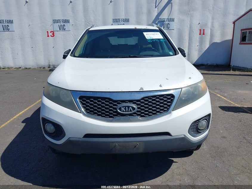 2011 Kia Sorento VIN 5XYKUDA22BG055731 IAAI salvage auction — NORMAL WEAR, Clear-Dealer Only (Oregon), sold $600 on 2026-07-09 (photo 6)