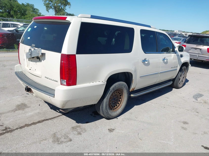 2009 Cadillac Escalade esv VIN 1GYFK26289R121077 IAAI salvage auction — NORMAL WEAR, Regular Certificate (Iowa), sold $675 on 2026-07-21 (photo 4)