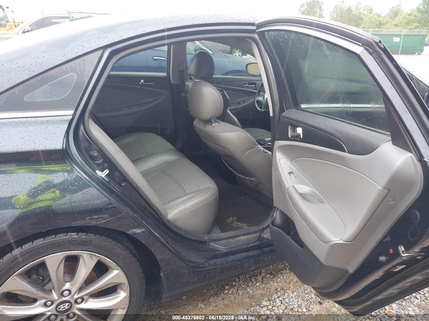 2012 Hyundai Sonata VIN 5NPEC4AB4CH476828 IAAI salvage auction — RIGHT SIDE, Salvage (Mississippi), sold $275 on 2026-07-16 (photo 8)