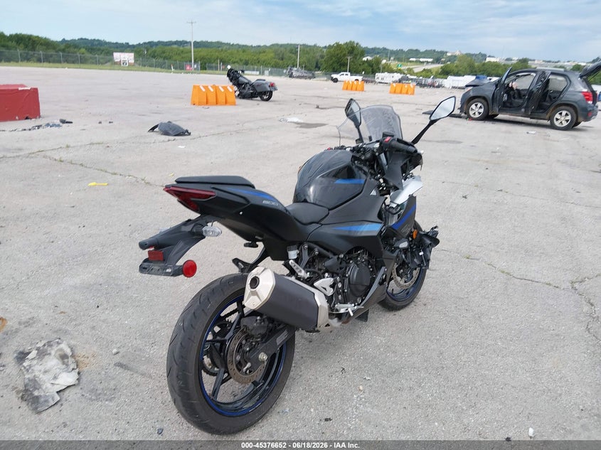 2025 Kawasaki Ninja VIN ML5EXGJ19SDA45769 IAAI salvage auction — FRONT END, Salvage (Missouri), sold $800 on 2026-07-29 (photo 4)