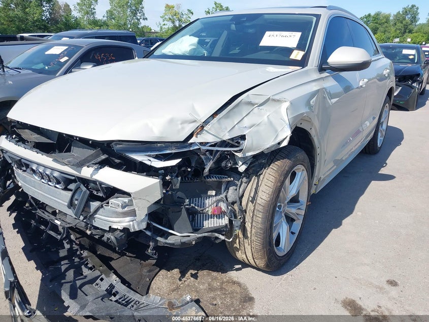2020 Audi Q8 VIN WA1BVAF13LD014028 IAAI salvage auction — FRONT END, Salvage Title, sold $10,200 on 2026-08-01 (photo 6)