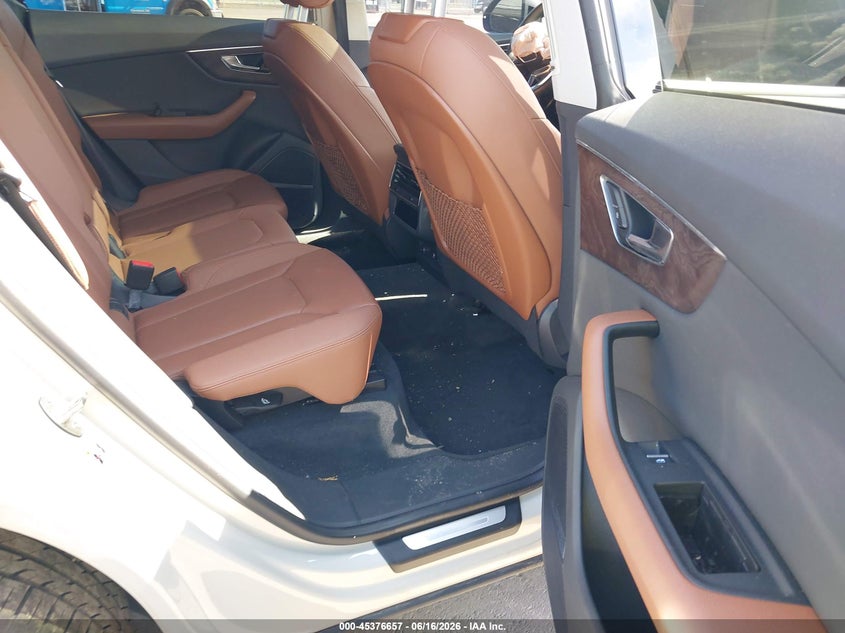 2020 Audi Q8 VIN WA1BVAF13LD014028 IAAI salvage auction — FRONT END, Salvage Title, sold $10,200 on 2026-08-01 (photo 8)