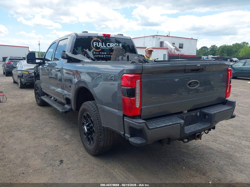 2024 Ford F350 VIN 1FT8W3BTXRED79602 IAAI salvage auction — FRONT END, Salvage Title, sold $8,100 on 2026-07-29 (photo 3)