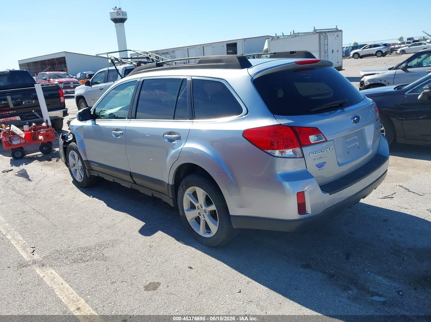 2013 Subaru Outback VIN 4S4BRBCC4D3297404 IAAI salvage auction — FRONT & REAR, Salvage Title, sold $500 on 2026-07-28 (photo 3)
