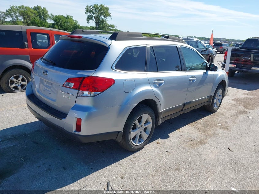 2013 Subaru Outback VIN 4S4BRBCC4D3297404 IAAI salvage auction — FRONT & REAR, Salvage Title, sold $500 on 2026-07-28 (photo 4)