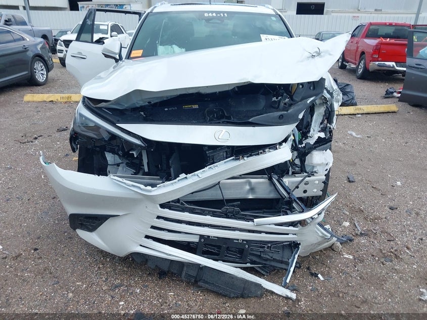 2026 Lexus Tx VIN 5TDAAAB67TS058262 IAAI salvage auction — FRONT END, Original (Texas), sold $20,025 on 2026-08-27 (photo 6)
