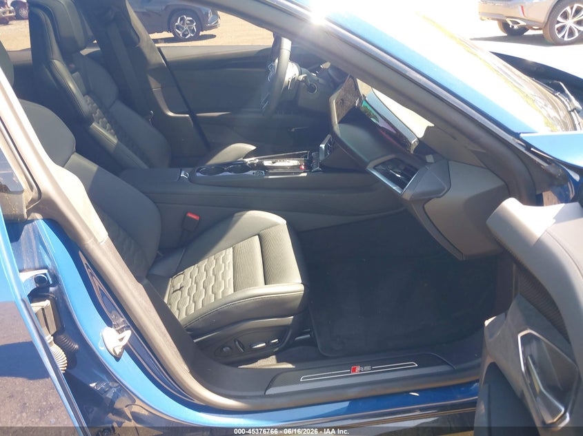 2024 Audi Rs e-tron gt VIN WAUBHBFW1R7901551 IAAI salvage auction — RIGHT SIDE, Salvage Title, sold $20,100 on 2026-10-23 (photo 5)
