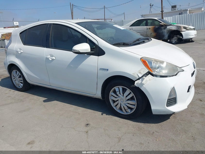 2013 Toyota Prius c VIN JTDKDTB31D1555996 IAAI salvage auction — FRONT & REAR, Salvage (California), sold $925 on 2026-07-08 (photo 1)