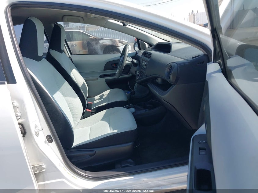 2013 Toyota Prius c VIN JTDKDTB31D1555996 IAAI salvage auction — FRONT & REAR, Salvage (California), sold $925 on 2026-07-08 (photo 5)