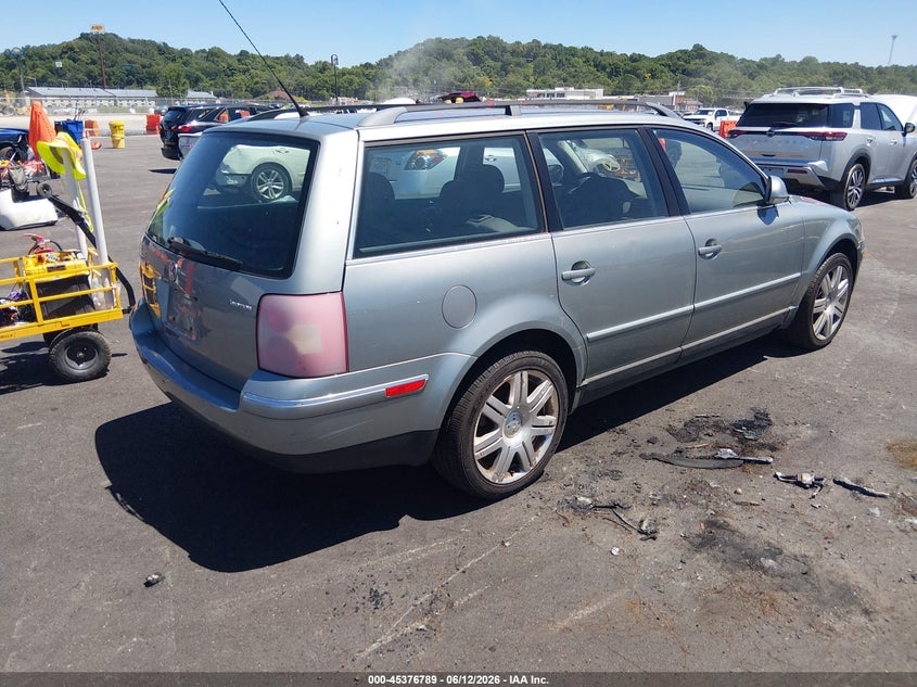 2005 Volkswagen Passat VIN WVWDD63B15E026929 IAAI salvage auction — UNDERCARRIAGE, Salvage (Missouri), sold $300 on 2026-07-21 (photo 4)