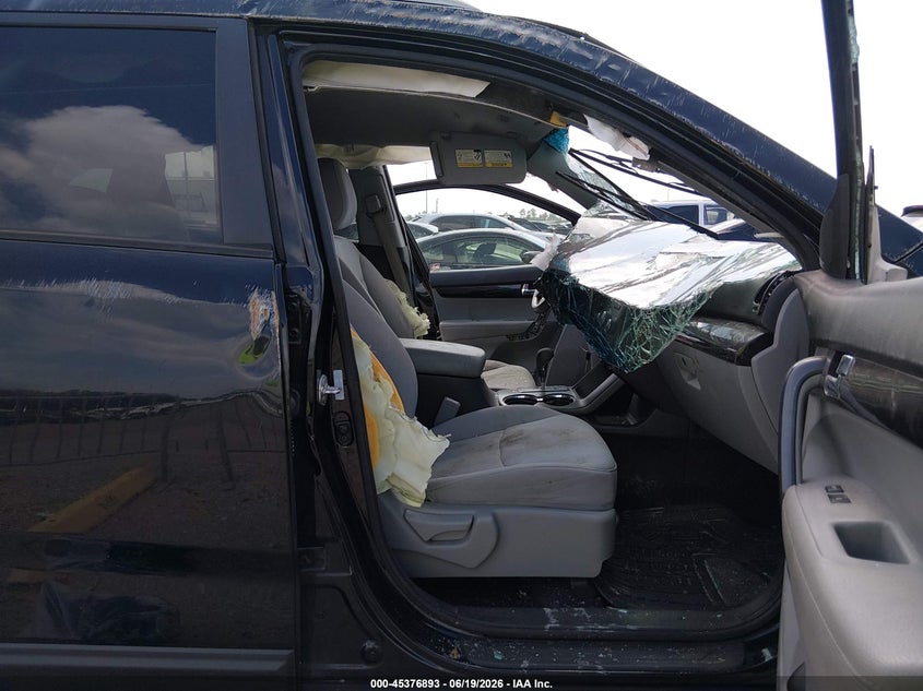 2012 Kia Sorento VIN 5XYKT4A21CG286978 IAAI salvage auction — ROLLOVER, Non-Repairable (Texas), sold $275 on 2026-07-23 (photo 5)