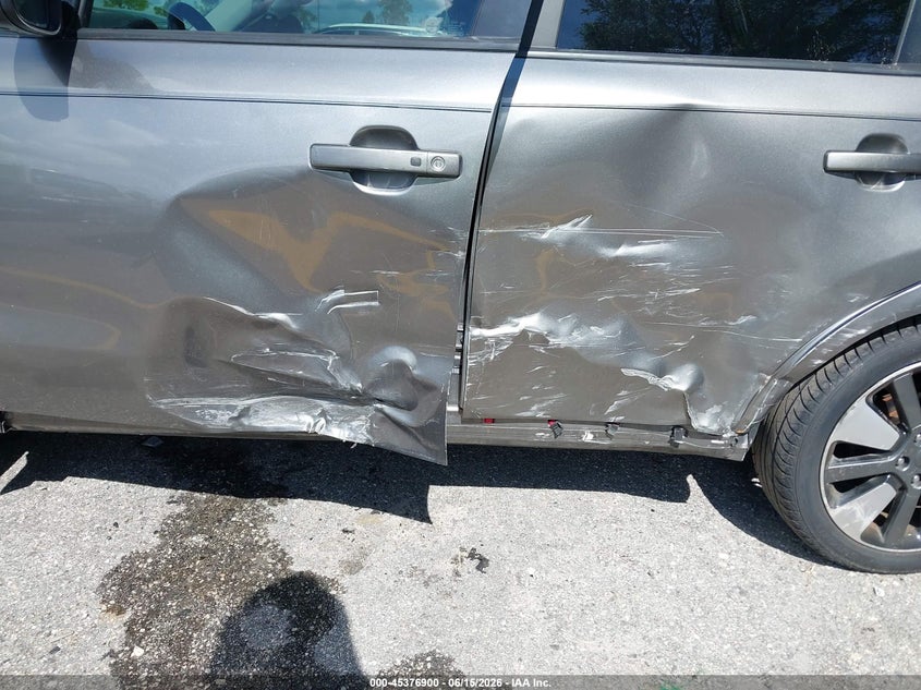 2016 Kia Soul VIN KNDJX3A55G7266773 IAAI salvage auction — SIDE, Rebuildable (Florida), sold $2,100 on 2026-07-29 (photo 6)