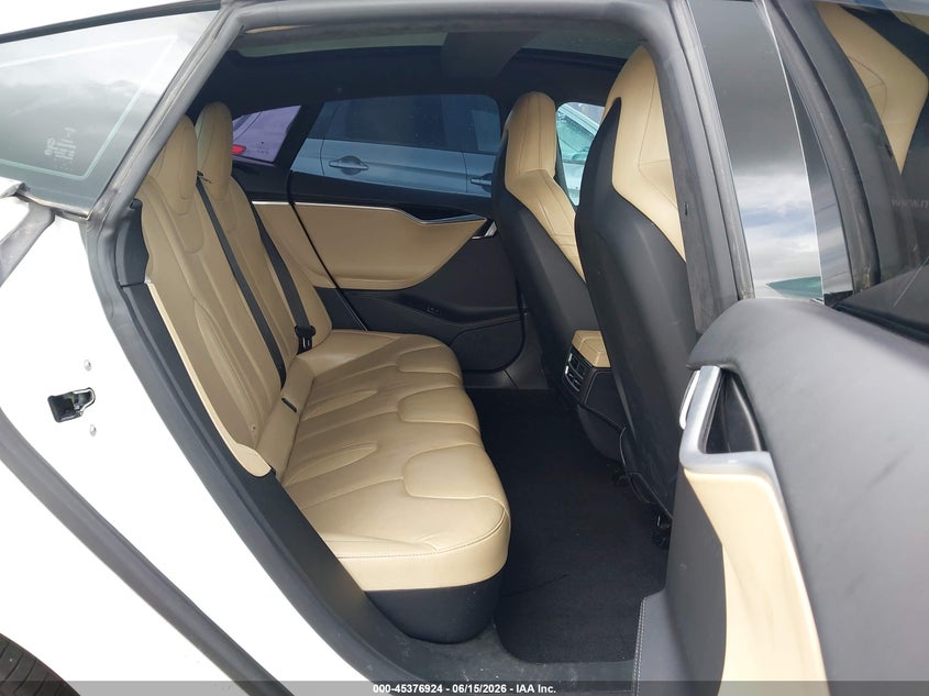 2016 Tesla Model s VIN 5YJSA1E16GF152390 IAAI salvage auction — NORMAL WEAR, Clear (Texas), sold $7,000 on 2026-07-09 (photo 8)