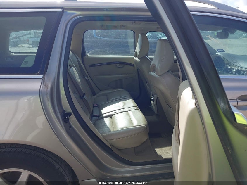 2008 Volvo V70 VIN YV1BW982381013228 IAAI salvage auction — NORMAL WEAR, Original (Texas), sold $350 on 2026-07-09 (photo 8)