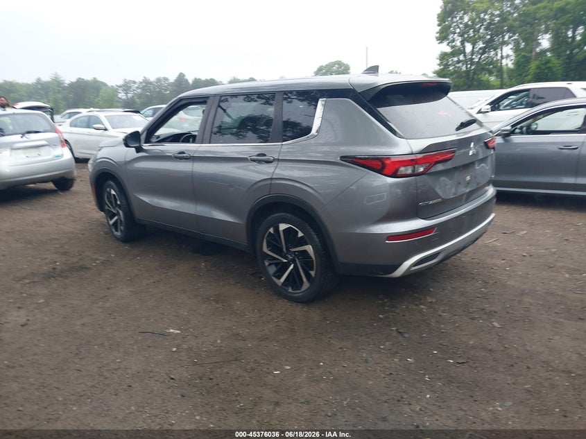 2022 Mitsubishi Outlander VIN JA4J3UA80NZ009804 IAAI salvage auction — RIGHT FRONT, Salvage Title, sold $3,600 on 2026-07-21 (photo 3)