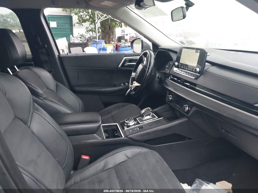 2022 Mitsubishi Outlander VIN JA4J3UA80NZ009804 IAAI salvage auction — RIGHT FRONT, Salvage Title, sold $3,600 on 2026-07-21 (photo 5)