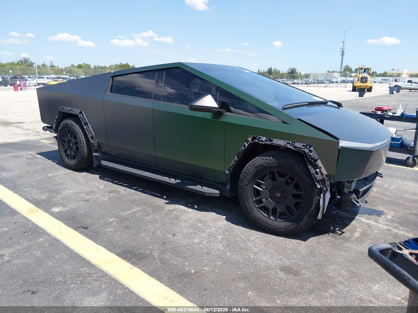 2024 Tesla Cybertruck VIN 7G2CEHED4RA012962 — IAAI salvage auction photo