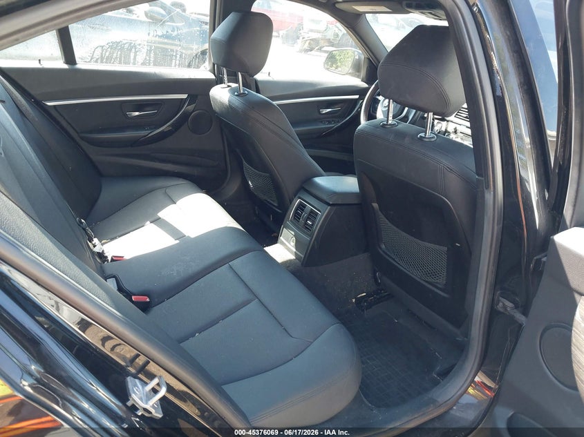 2018 BMW 3er VIN WBA8D9G5XJNU70132 IAAI salvage auction — SUSPENSION, Salvage - Greater Than 75% (Maryland), sold $3,500 on 2026-07-22 (photo 8)