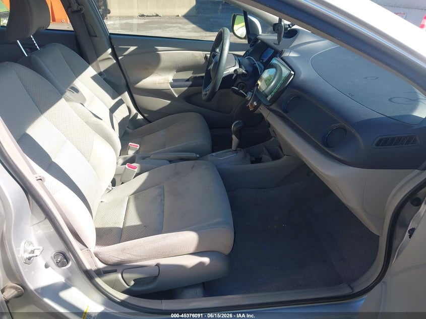 2010 Honda Insight VIN JHMZE2H50AS003747 IAAI salvage auction — REAR END, Salvage - Greater Than 75% (Maryland), sold $250 on 2026-07-14 (photo 5)