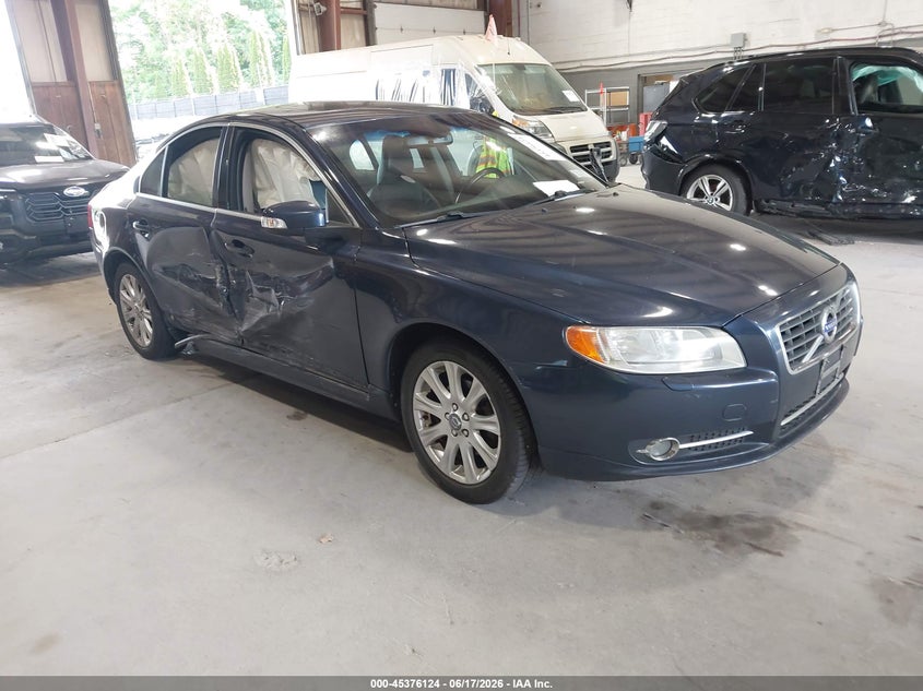 2011 Volvo S80 VIN YV1940AS2B1137914 IAAI salvage auction — RIGHT SIDE, Mv-907A (New York), sold $425 on 2026-07-22 (photo 1)
