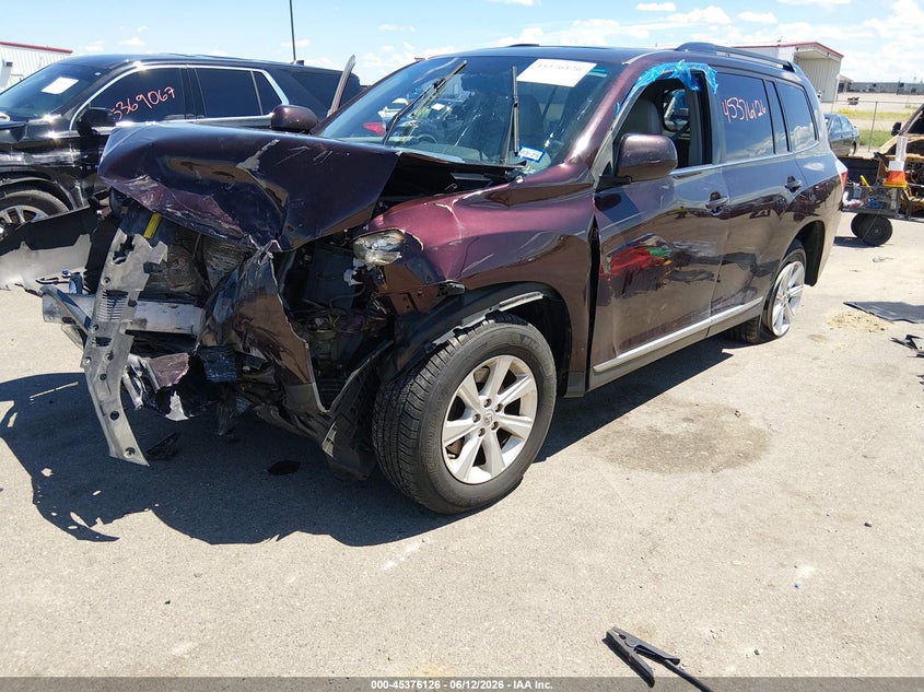 2011 Toyota Highlander VIN 5TDBK3EH3BS045646 IAAI salvage auction — FRONT END, Prior Salvage (Minnesota), sold $825 on 2026-08-02 (photo 2)