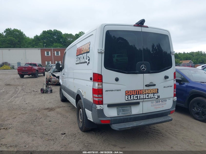 2016 Mercedes-benz Sprinter VIN WD3PE7DD5GP228738 IAAI salvage auction — FRONT END, Salvage (Massachusetts), sold $2,750 on 2026-07-14 (photo 3)