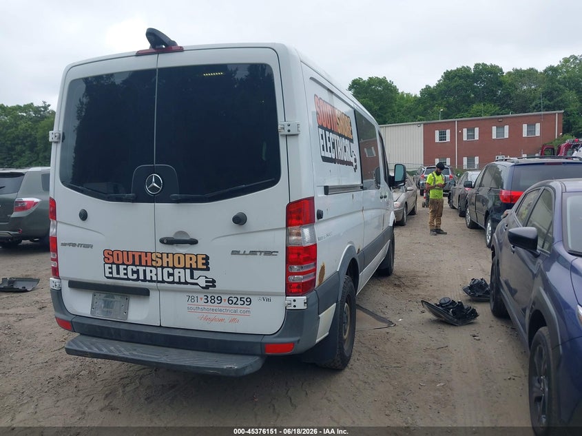 2016 Mercedes-benz Sprinter VIN WD3PE7DD5GP228738 IAAI salvage auction — FRONT END, Salvage (Massachusetts), sold $2,750 on 2026-07-14 (photo 4)