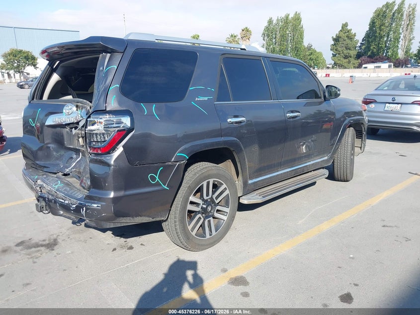 2021 Toyota 4runner VIN JTEKU5JR1M5869704 IAAI salvage auction — REAR END, Salvage (California), sold $18,150 on 2026-07-20 (photo 4)