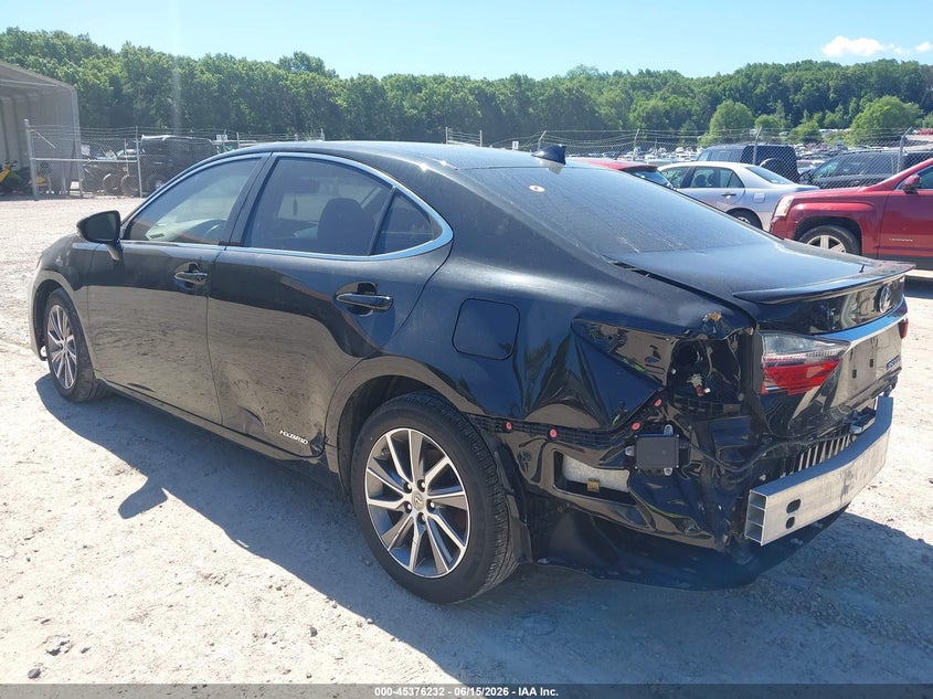 2018 Lexus ES VIN JTHBW1GG4J2183035 IAAI salvage auction — REAR END, Clear (Wisconsin), sold $8,100 on 2026-07-15 (photo 3)