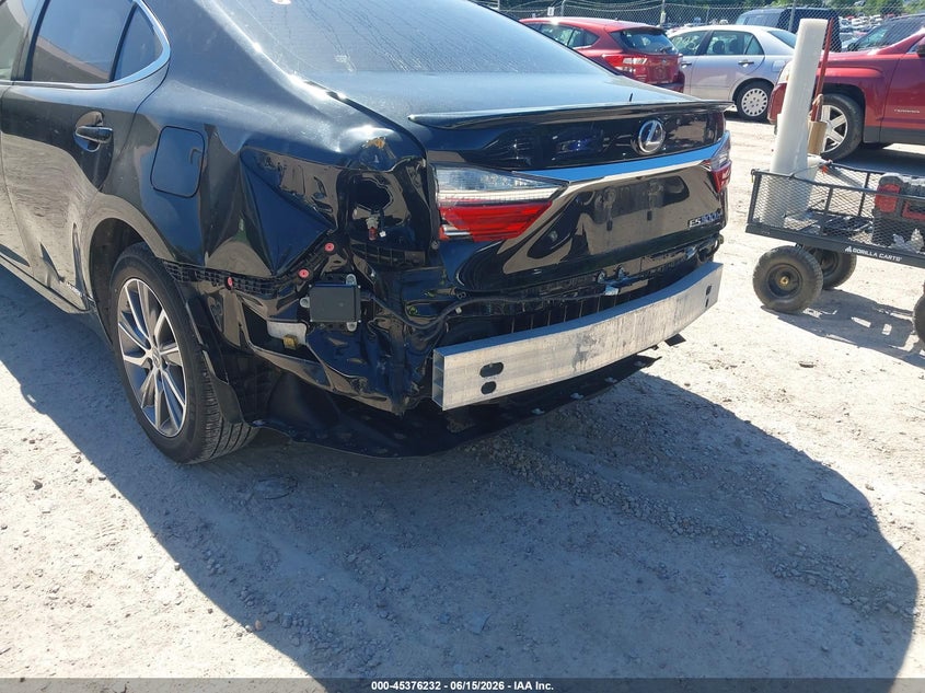 2018 Lexus ES VIN JTHBW1GG4J2183035 IAAI salvage auction — REAR END, Clear (Wisconsin), sold $8,100 on 2026-07-15 (photo 6)