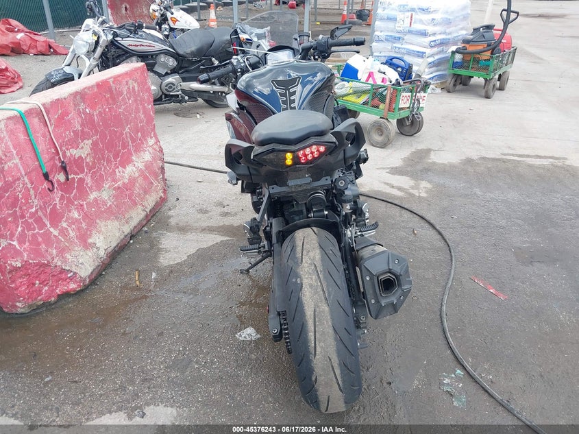 2024 Kawasaki Zx VIN JKBZXVK1XRA047913 IAAI salvage auction — SIDE, Salvage - Greater Than 75% (Maryland), sold $3,450 on 2026-07-14 (photo 6)