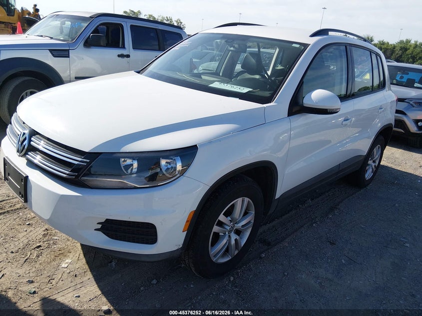 2017 Volkswagen Tiguan VIN WVGAV7AX6HK009307 IAAI salvage auction — RIGHT SIDE, Salvage (Tennessee), sold $1,000 on 2026-07-30 (photo 2)