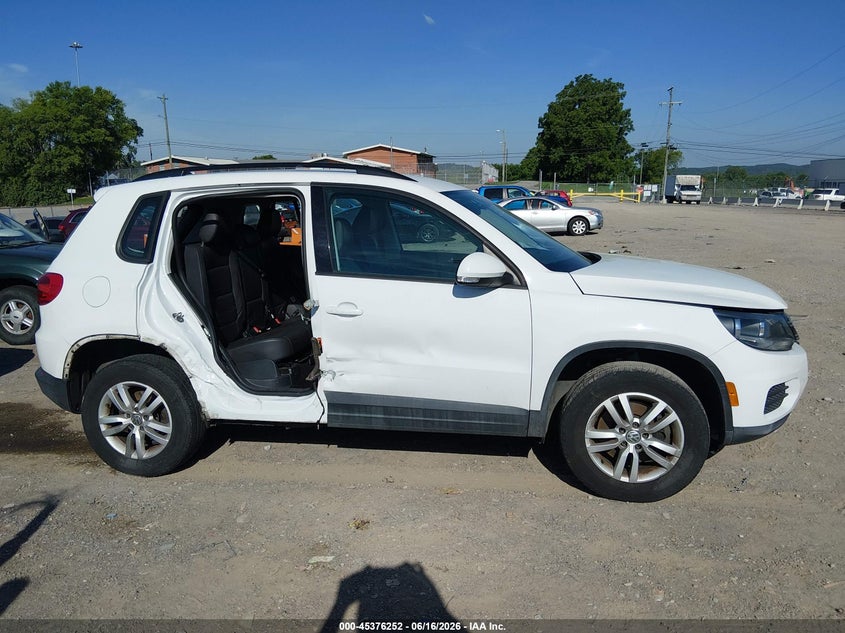 2017 Volkswagen Tiguan VIN WVGAV7AX6HK009307 IAAI salvage auction — RIGHT SIDE, Salvage (Tennessee), sold $1,000 on 2026-07-30 (photo 6)