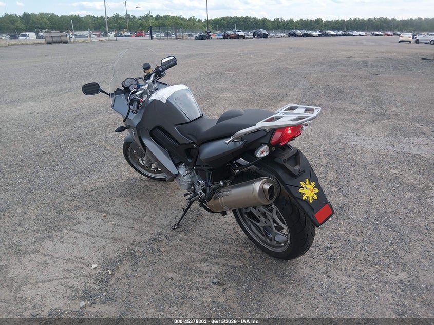 2008 BMW F 800 VIN WB102440X8ZR11209 IAAI salvage auction — RIGHT SIDE, Salvage - Greater Than 75% (Maryland), sold $500 on 2026-07-14 (photo 3)