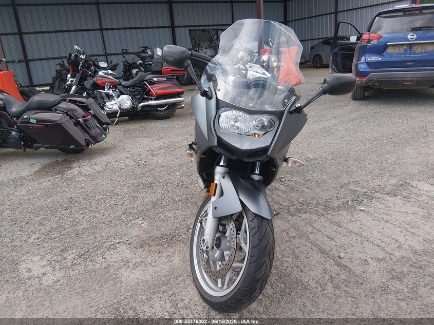 2008 BMW F 800 VIN WB102440X8ZR11209 IAAI salvage auction — RIGHT SIDE, Salvage - Greater Than 75% (Maryland), sold $500 on 2026-07-14 (photo 5)