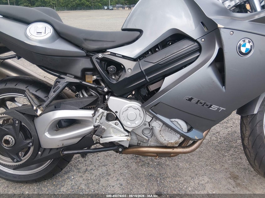 2008 BMW F 800 VIN WB102440X8ZR11209 IAAI salvage auction — RIGHT SIDE, Salvage - Greater Than 75% (Maryland), sold $500 on 2026-07-14 (photo 8)