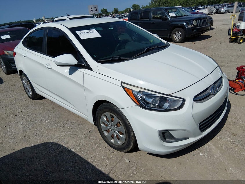 2017 Hyundai Accent VIN KMHCT4AE0HU193384 IAAI salvage auction — NORMAL WEAR, Clear (Kansas), sold $750 on 2026-07-22 (photo 1)