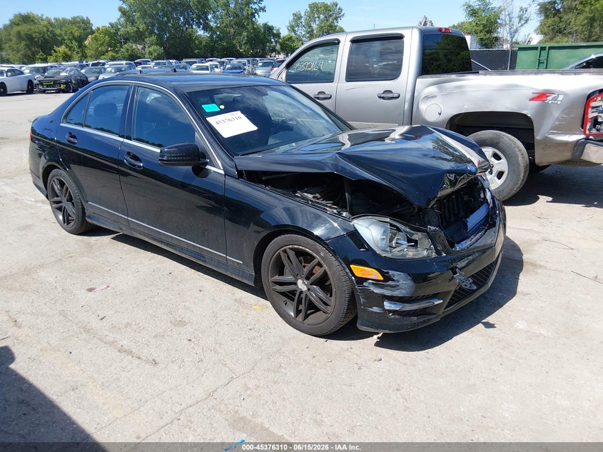 2012 Mercedes-benz C-klasse VIN WDDGF8BB1CA696589 IAAI salvage auction — FRONT END, Salvage (Kansas), sold $1,575 on 2026-07-15 (photo 1)