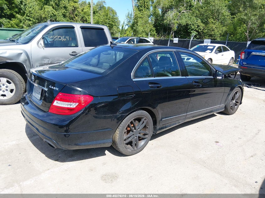 2012 Mercedes-benz C-klasse VIN WDDGF8BB1CA696589 IAAI salvage auction — FRONT END, Salvage (Kansas), sold $1,575 on 2026-07-15 (photo 4)