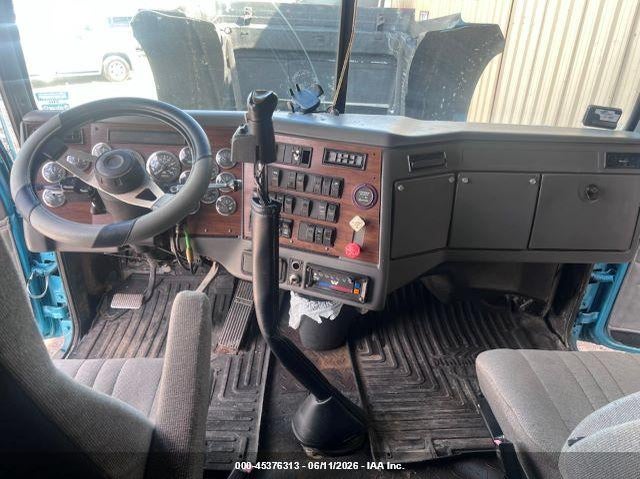 1998 Western star/auto car Conventional VIN 2WKEDDCK1WK949273 IAAI salvage auction — NORMAL WEAR, Clear (Louisiana), sold $25 on 2026-07-29 (photo 5)