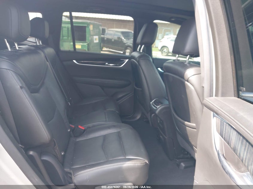 2020 Cadillac Xt6 VIN 1GYKPCRS3LZ184628 IAAI salvage auction — FRONT & REAR, Clear (Oklahoma), sold $7,800 on 2026-08-26 (photo 8)