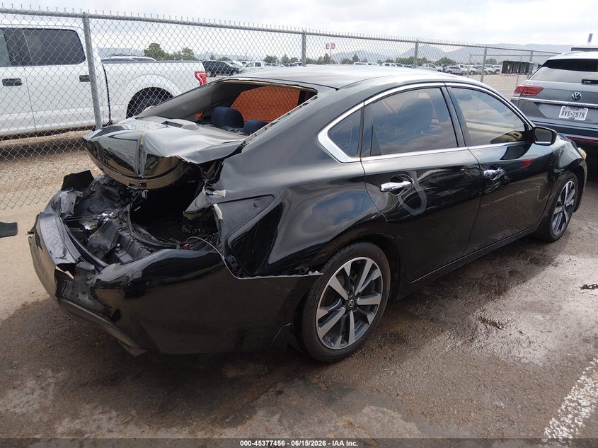 2017 Nissan Altima VIN 1N4AL3AP0HC262450 IAAI salvage auction — REAR END, Salvage Title, sold $375 on 2026-09-15 (photo 4)