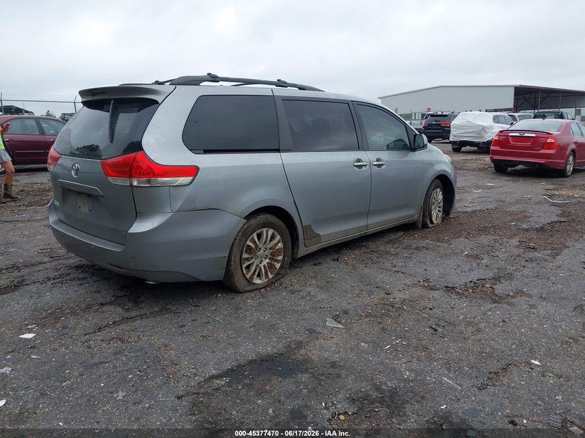 2012 Toyota Sienna VIN 5TDYK3DC2CS192073 IAAI salvage auction — LEFT SIDE, Salvage (Mississippi), sold $1,000 on 2026-07-15 (photo 4)