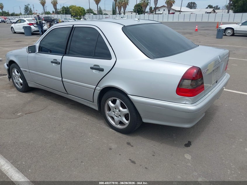 2000 Mercedes-benz C-klasse VIN WDBHA24G4YA836742 IAAI salvage auction — RIGHT FRONT, Salvage (California), sold $125 on 2026-07-28 (photo 3)