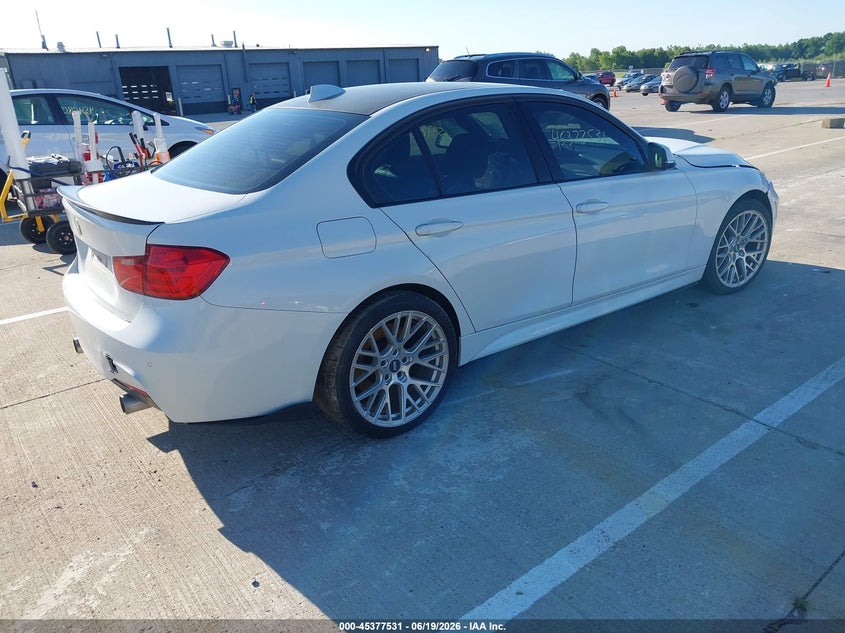 2015 BMW 3er VIN WBA3B9G58FNR92877 IAAI salvage auction — FRONT END, Salvage Title, sold $4,050 on 2026-08-14 (photo 4)