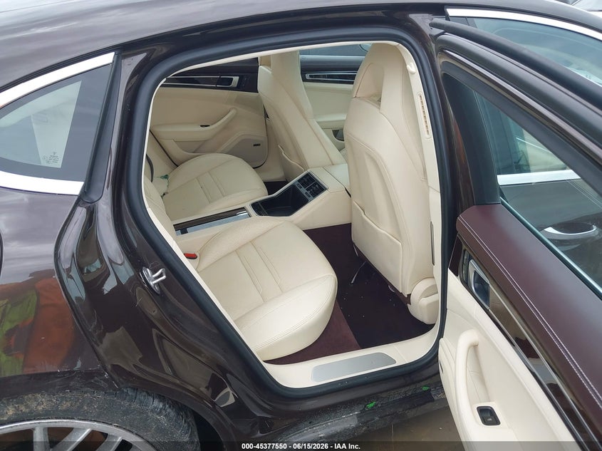 2018 Porsche Panamera VIN WP0AB2A74JL133091 IAAI salvage auction — FRONT & REAR, Salvage Title, sold $8,600 on 2026-07-26 (photo 8)