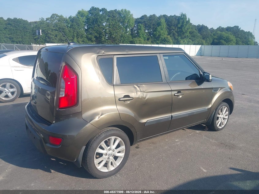 2013 Kia Soul VIN KNDJT2A60D7553707 IAAI salvage auction — NORMAL WEAR, Clear (Georgia), sold $750 on 2026-07-08 (photo 4)