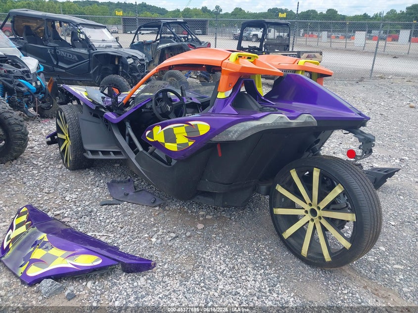 2015 Polaris Slingshot VIN 57XAASFA0F5102947 IAAI salvage auction — FRONT END, Clear (Tennessee), sold $1,550 on 2026-07-08 (photo 3)